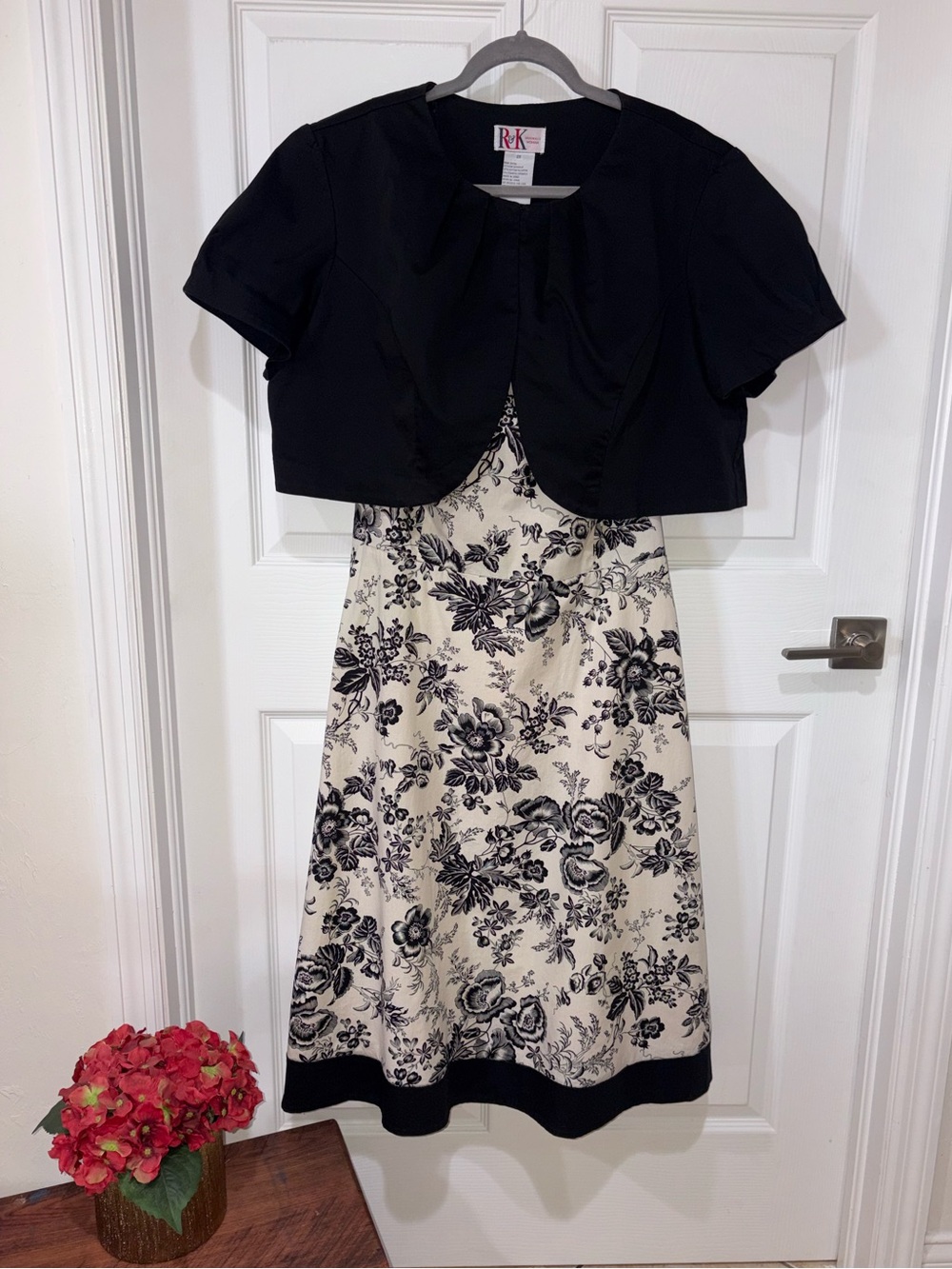 R&K Originals Women’s 20W Black & Cream Floral Dress Set w/ Shoulder Pad Bolero